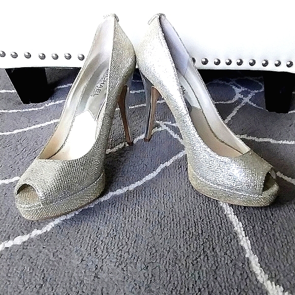 Michael Kors, sparkle Erika Glitter Platform Peep toe Heels - Picture 1 of 15